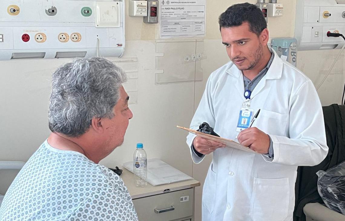 Assistentes sociais acolhem e escutam histórias no Distrito Federal