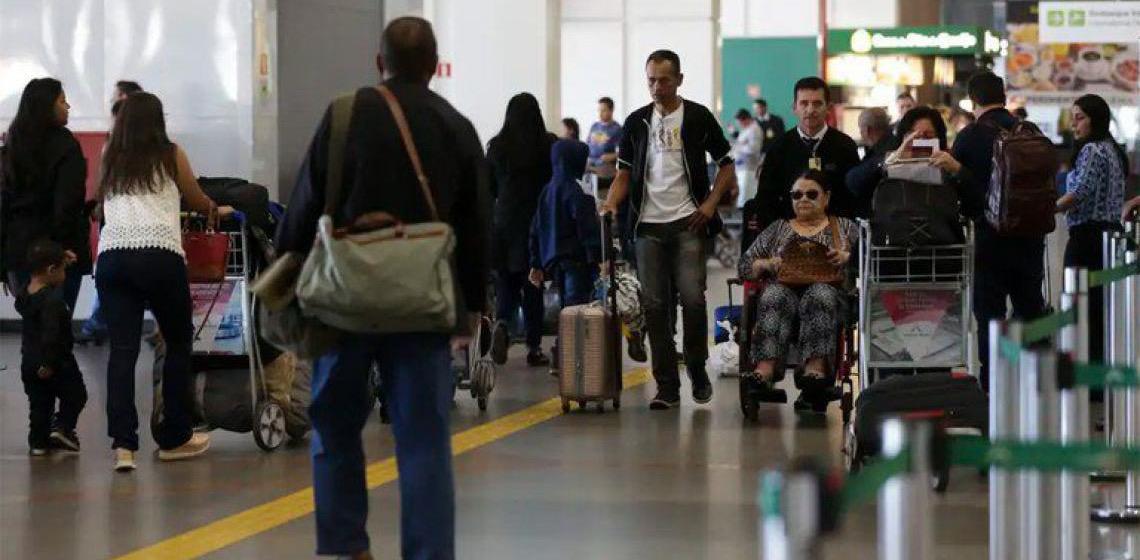 Transporte aéreo de passageiros já é 4% superior ao período pré-pandemia