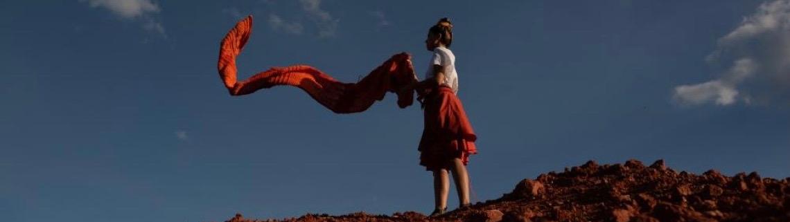 MMA nacional, campanha de leite materno, teatro e cinema acessível marcam o fim de semana