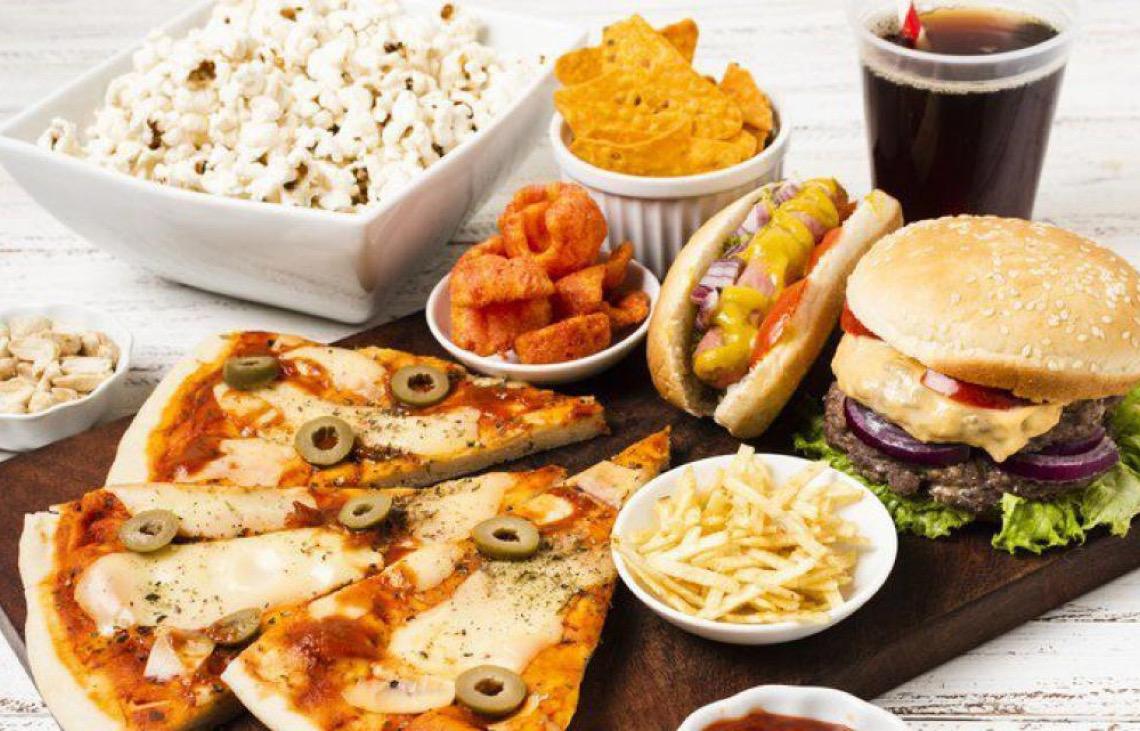 Justiça confirma regra da Anvisa para alimentos com alto teor de açúcar, sal e gordura