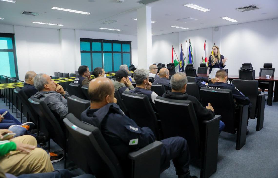 Policiais militares recebem formação para aprimorar atendimento a mulheres vítimas de violência no DF
