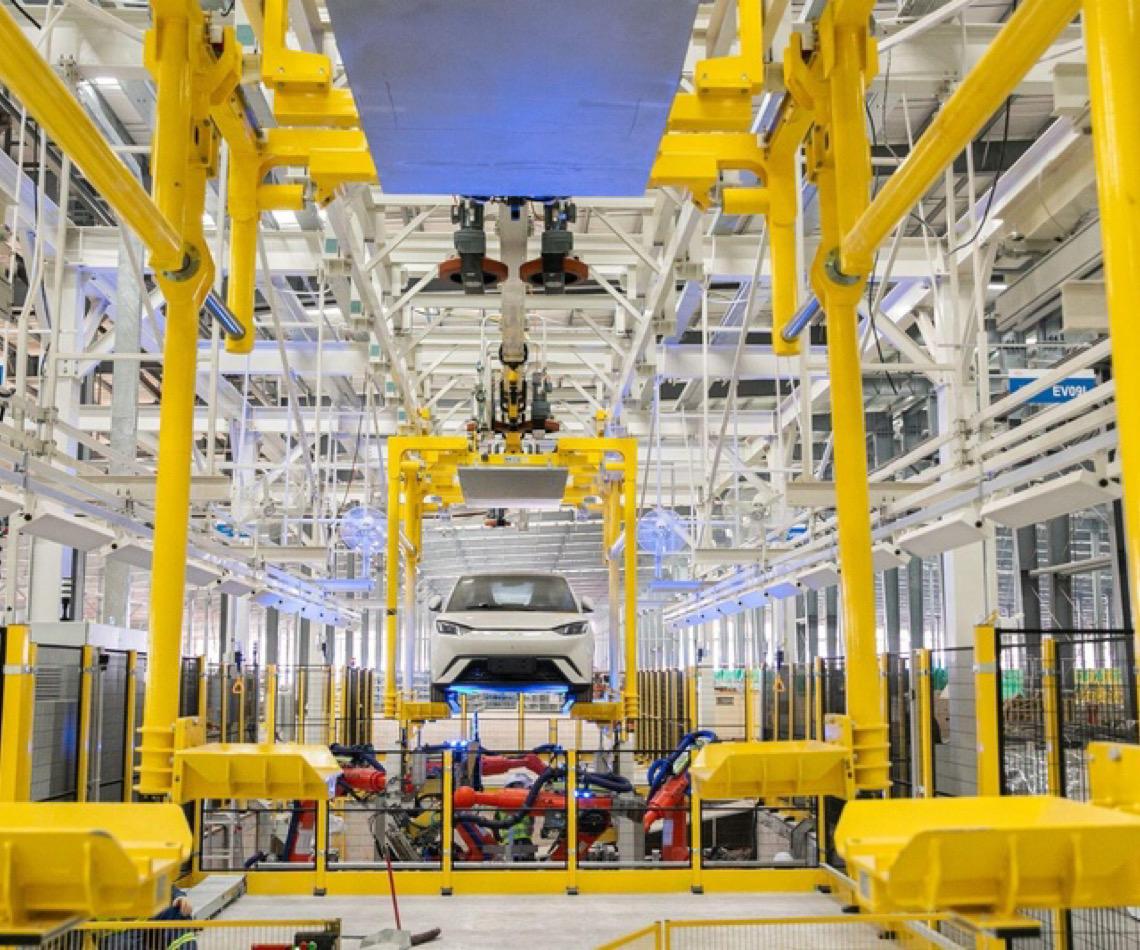 BYD apresenta seu primeiro carro 100% elétrico brasileiro