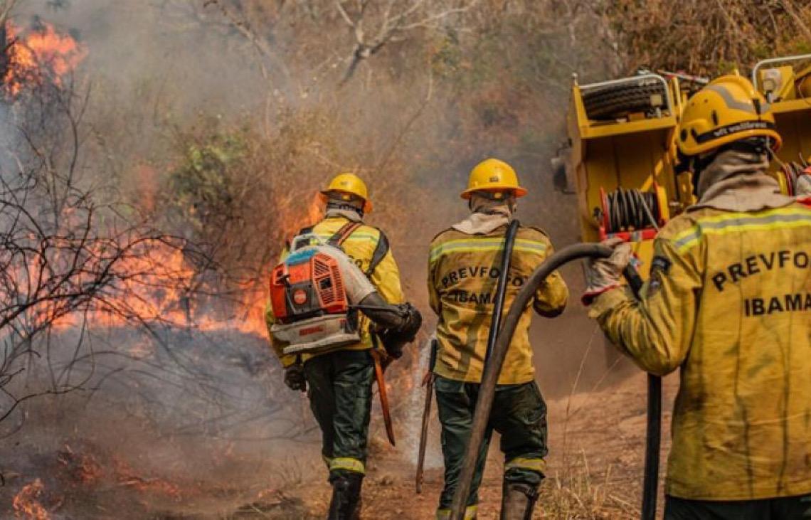 Brasil registra queda de 65,8% nas áreas queimadas e de 46,4% dos focos de calor em 2025