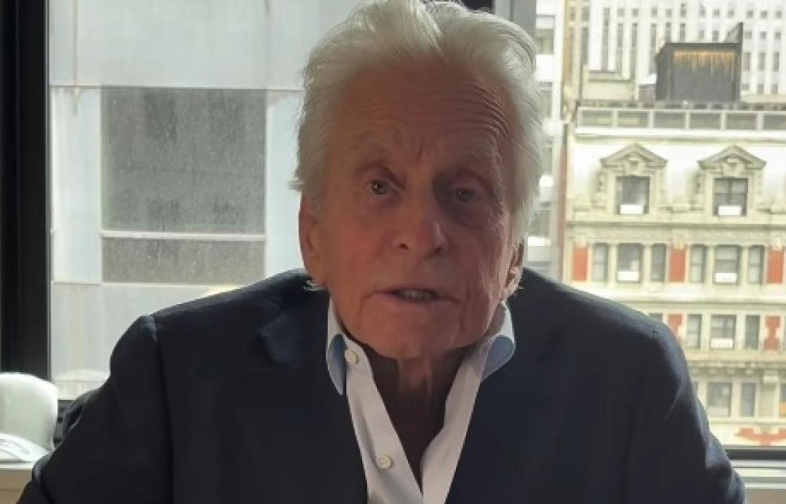 Michael Douglas diz que não pretende voltar a atuar e que teme pela democracia dos Estados Unidos