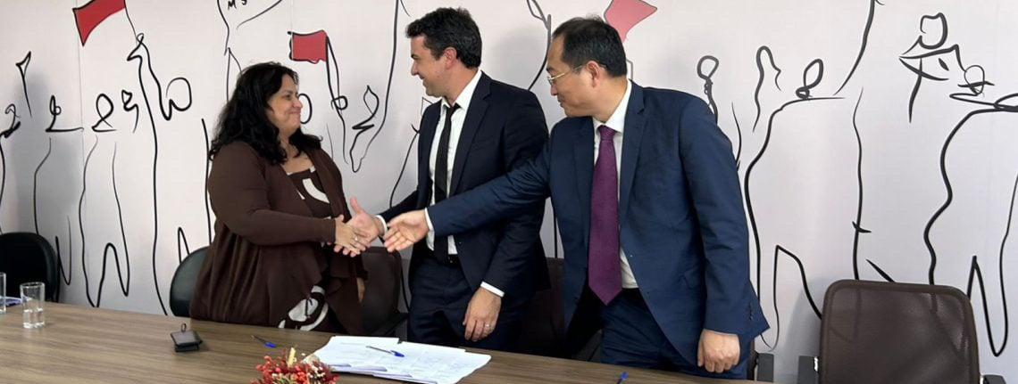 Empresa chinesa fecha acordo de cooperação para fortalecer agricultura familiar 