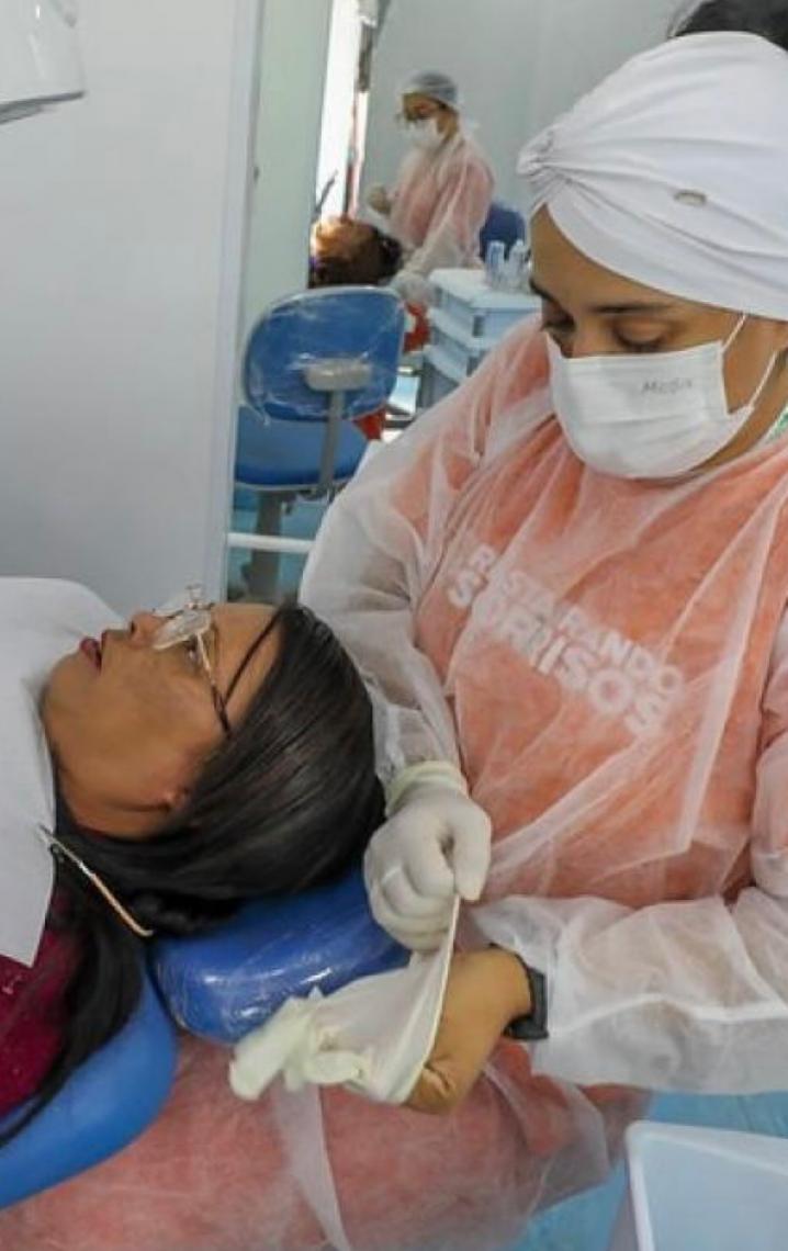 Projeto Restaurando Sorrisos atendeu mais de 1,7 mil mulheres em um semestre