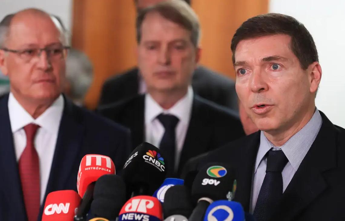 Empresários esperam acordo antes de possível retaliação aos EUA 