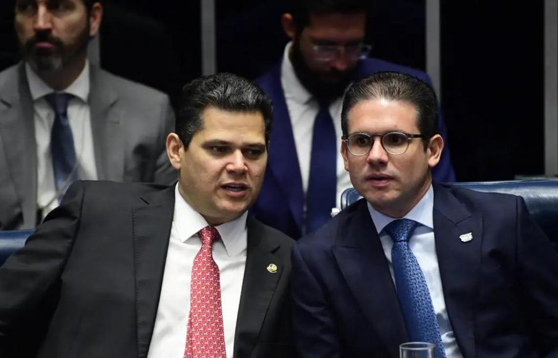 Chefes do Senado e da Câmara falam em união contra 