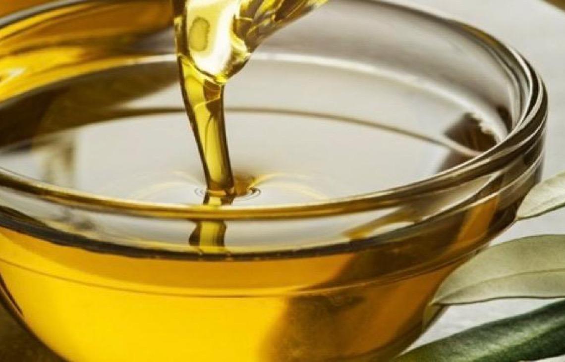 Saiba como descartar óleo de cozinha e azeite sem poluir o meio ambiente