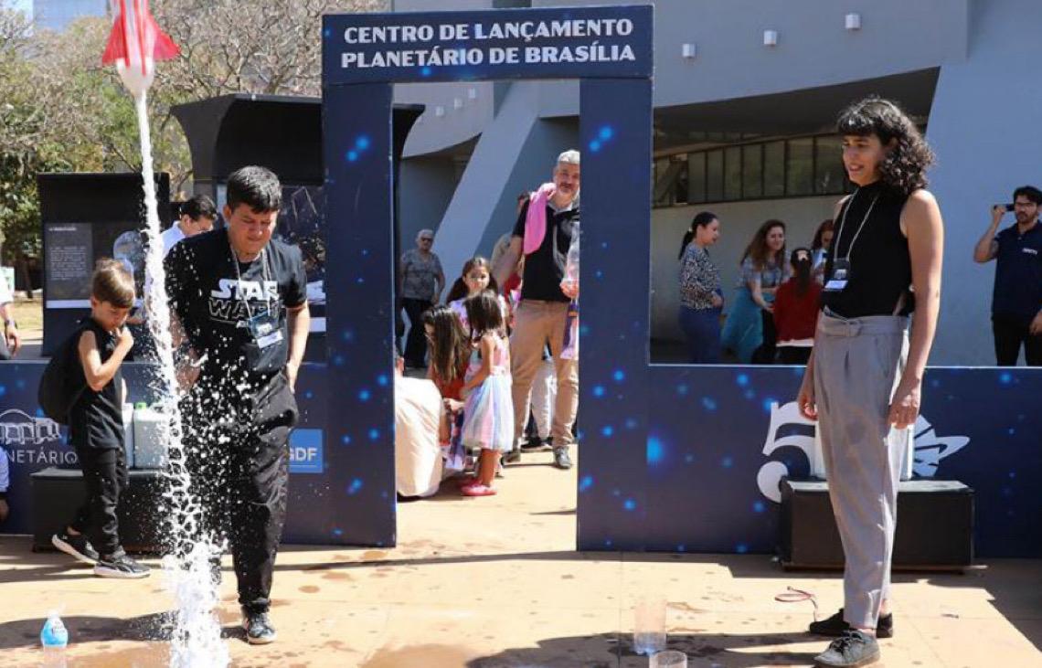 Férias espaciais: Oficinas do Planetário de Brasília despertam curiosidade científica em crianças