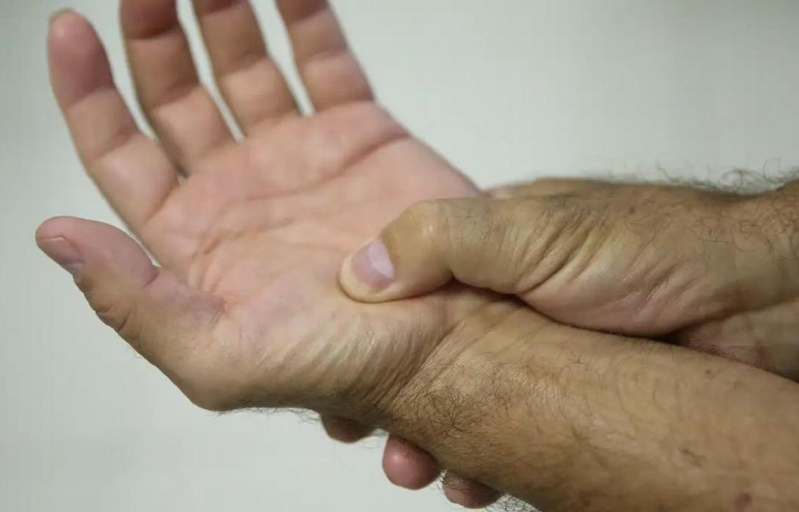 Lei passa a definir fibromialgia como deficiência em todo o país