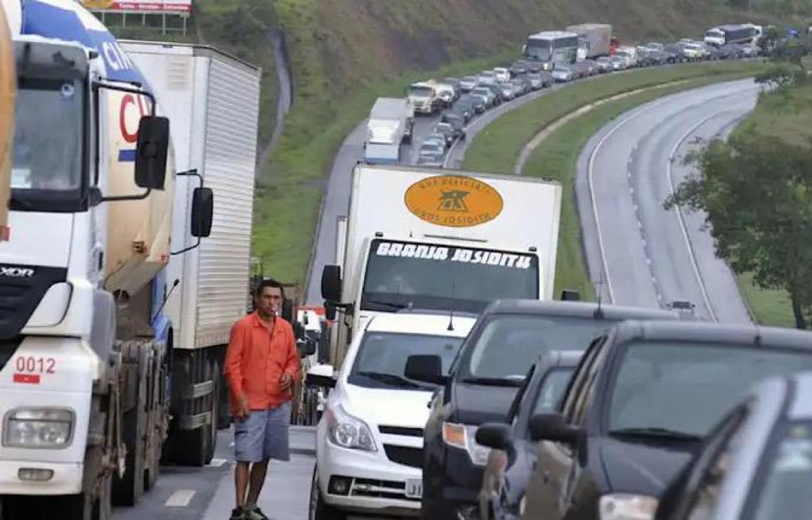 Juíza federal em Brasília manda governo reativar radares em rodovias 