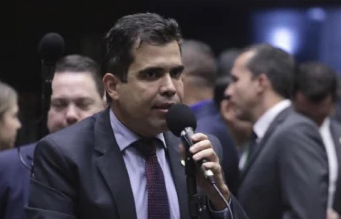 Derrota frustra governistas, e aliados do Planalto avaliam abandonar CPI do INSS