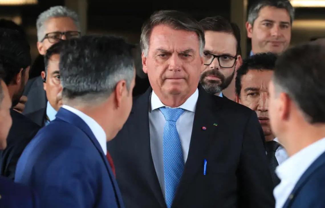 PGR defende reforço de policiamento perto da casa de Jair Bolsonaro