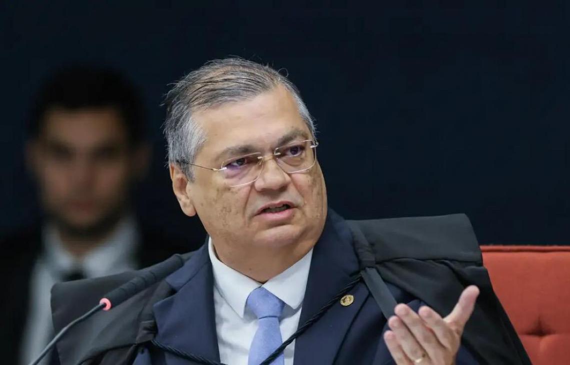 Ministro Flávio Dino manda PF investigar emendas parlamentares que somam R$ 694 mi