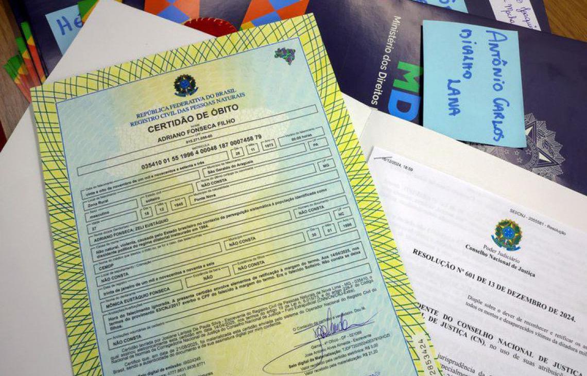 Governo brasileiro entrega 21 certidões de óbito retificadas de mortos e desaparecidas na ditadura militar