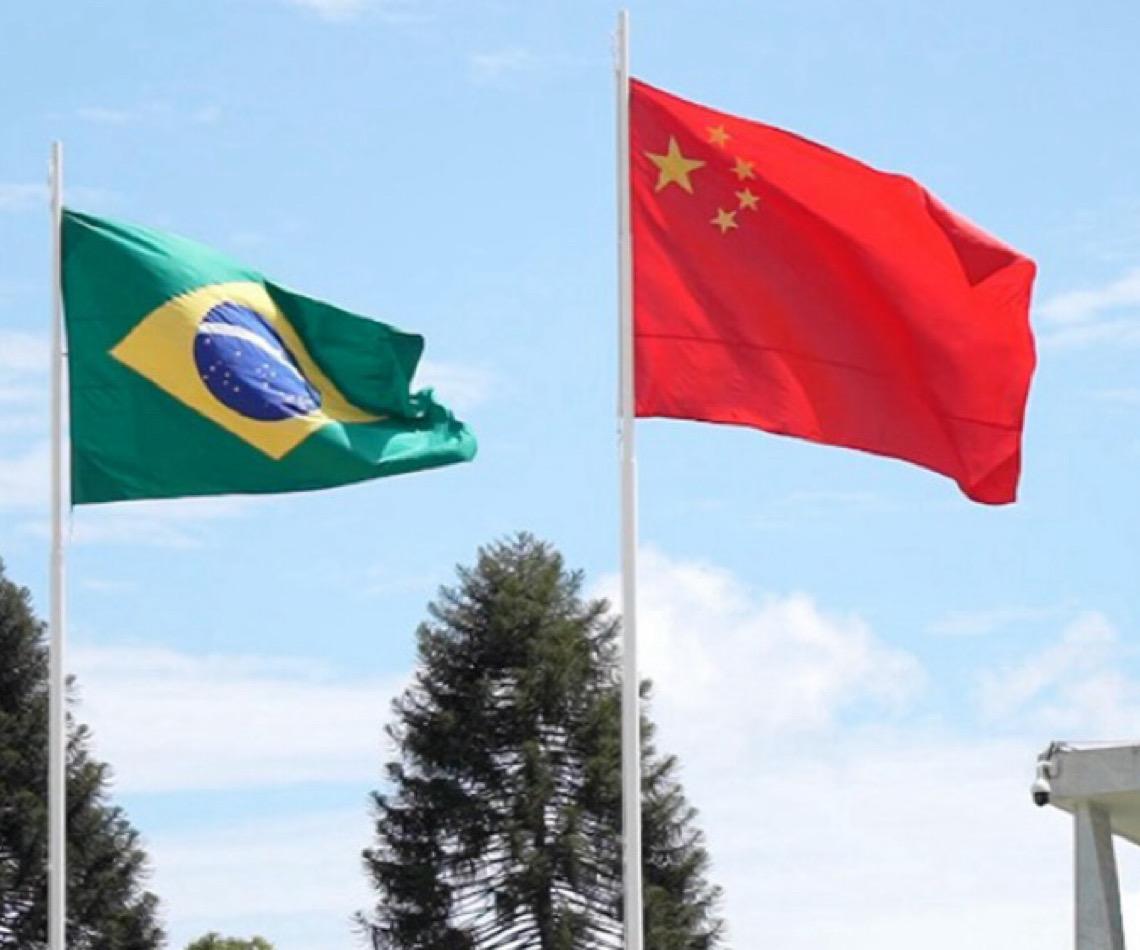 Pesquisa revela que imagem da China melhora entre brasileiros enquanto os Estados Unidos perdem prestígio