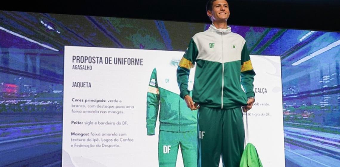 Atletas da delegação escolar do DF recebem kit completo com uniformes oficiais