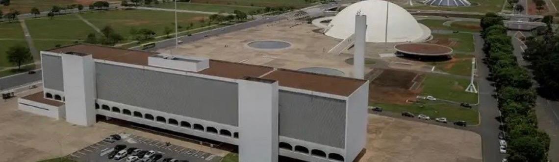 Embaixada da Alemanha inaugura exposição sobre transição energética na Biblioteca de Brasília