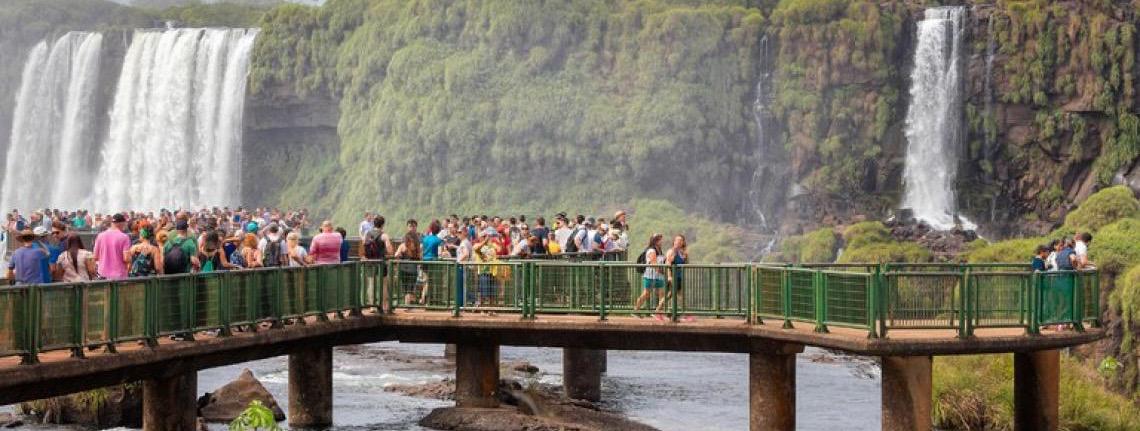 Parque Nacional do Iguaçu bate recorde e registra maior número de visitantes em agosto de toda a história
