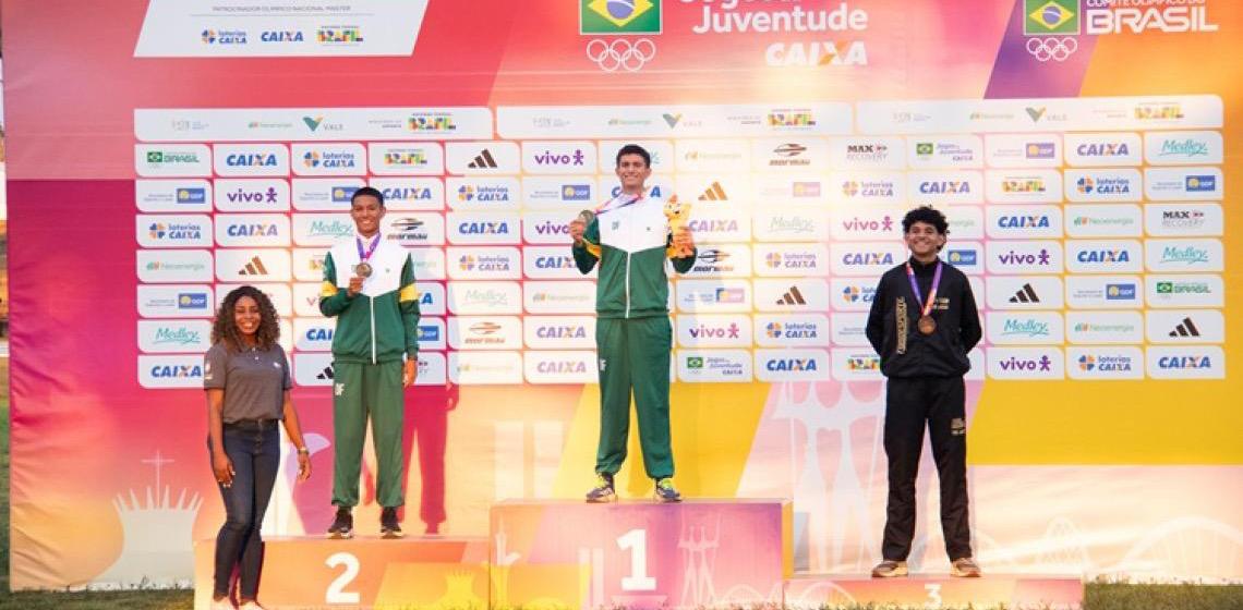 Dobradinha brasiliense nos 800 m masculino é destaque durante os Jogos da Juventude