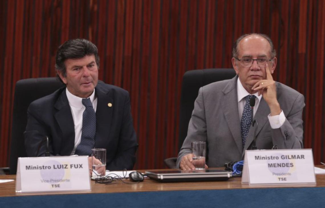 Gilmar Mendes cita 'incoerências' e 'contradição' em voto de Fux no julgamento de Bolsonaro