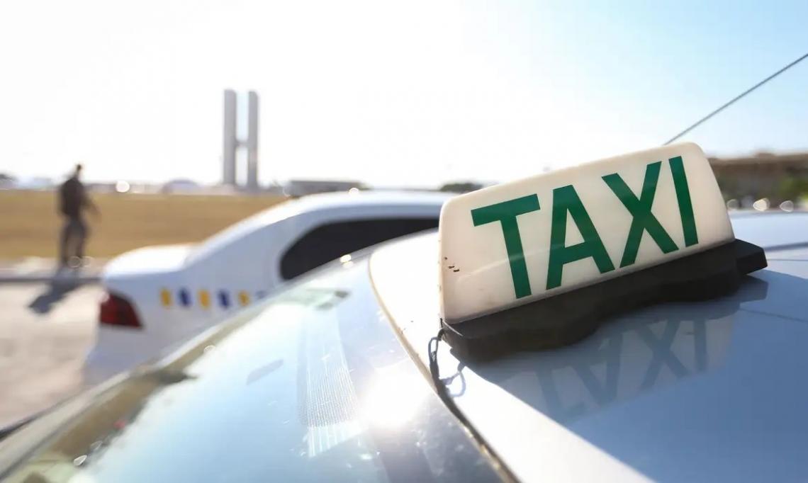 Taxistas terão condições especiais para aquisição de veículos elétricos