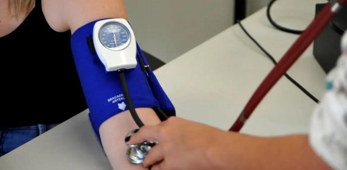 Pressão 12 por 8 passa a ser considerada pré-hipertensão, não mais como pressão normal