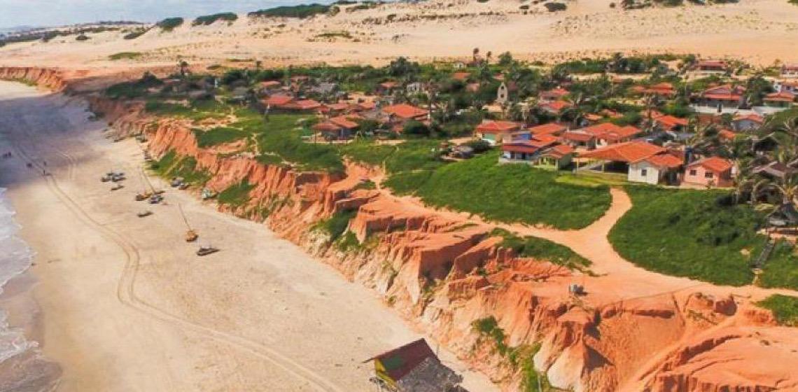 Rota das Falésias se destaca como destino de turismo de aventura no Litoral Leste do Ceará