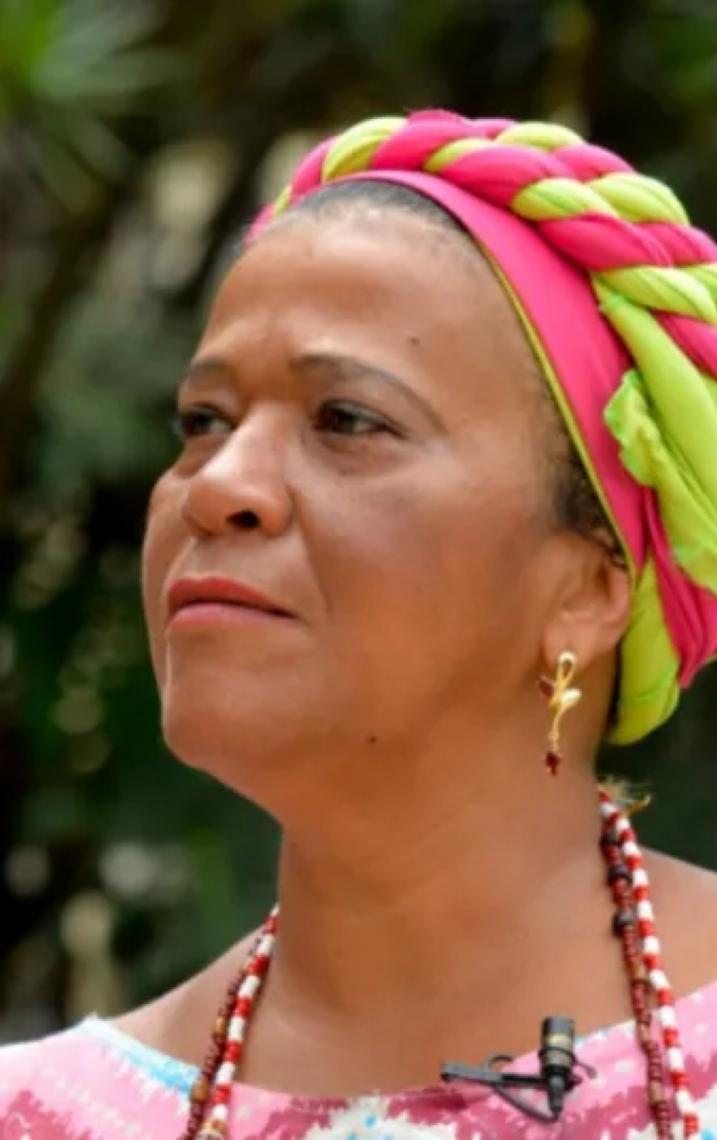 ‘Quem reza não faz arminha nem destrói a natureza’, diz Makota Celinha, líder de religião de matriz africana