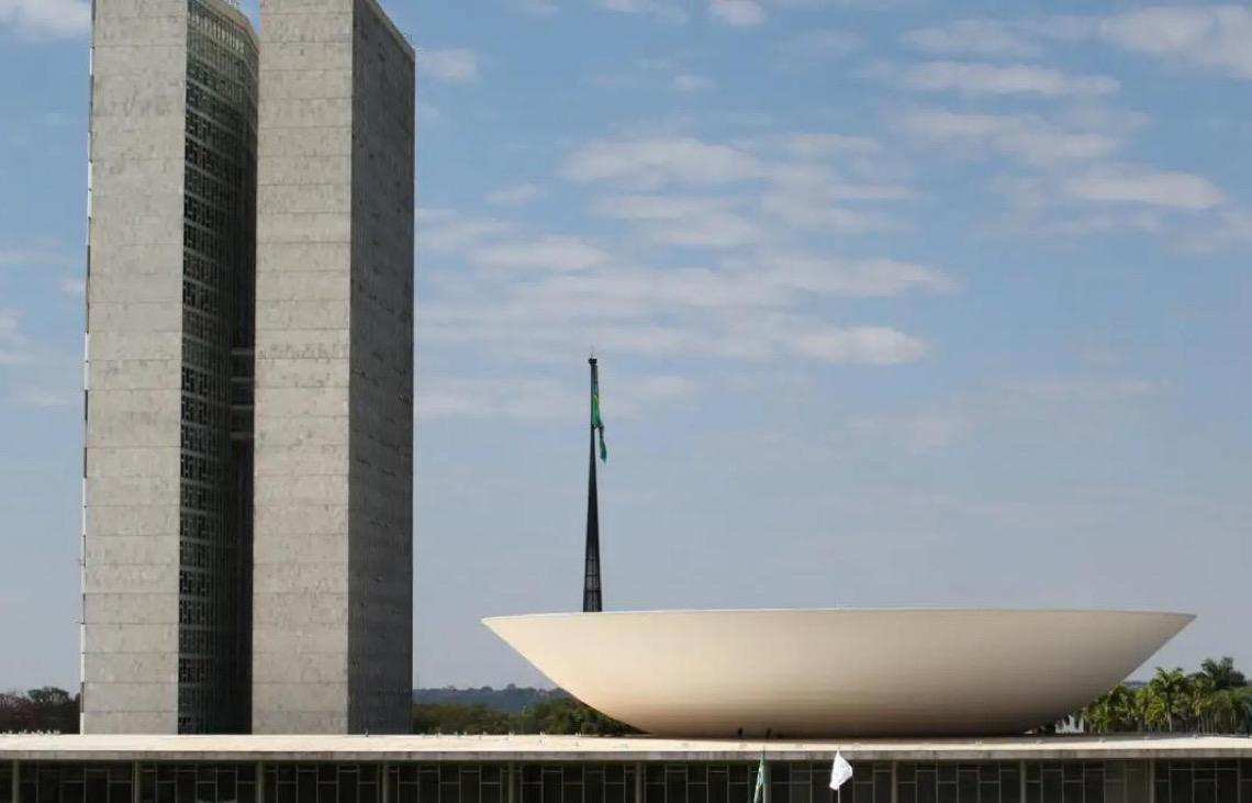 Aprovado projeto para portabilidade de conta-salário entre bancos, texto vai à sanção