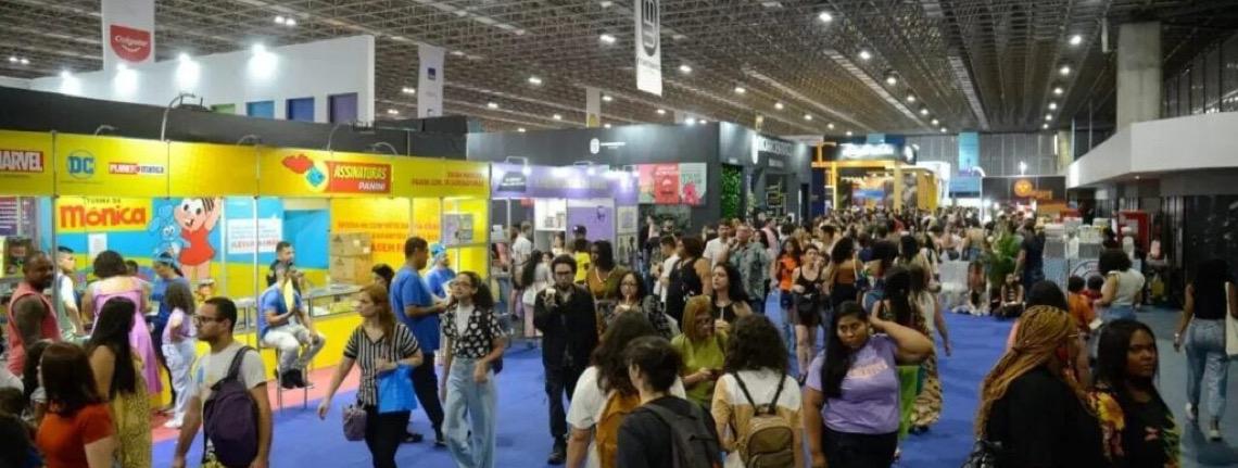 Bienal do Livro do Paraná é adiada após problemas com aluguel e convidados