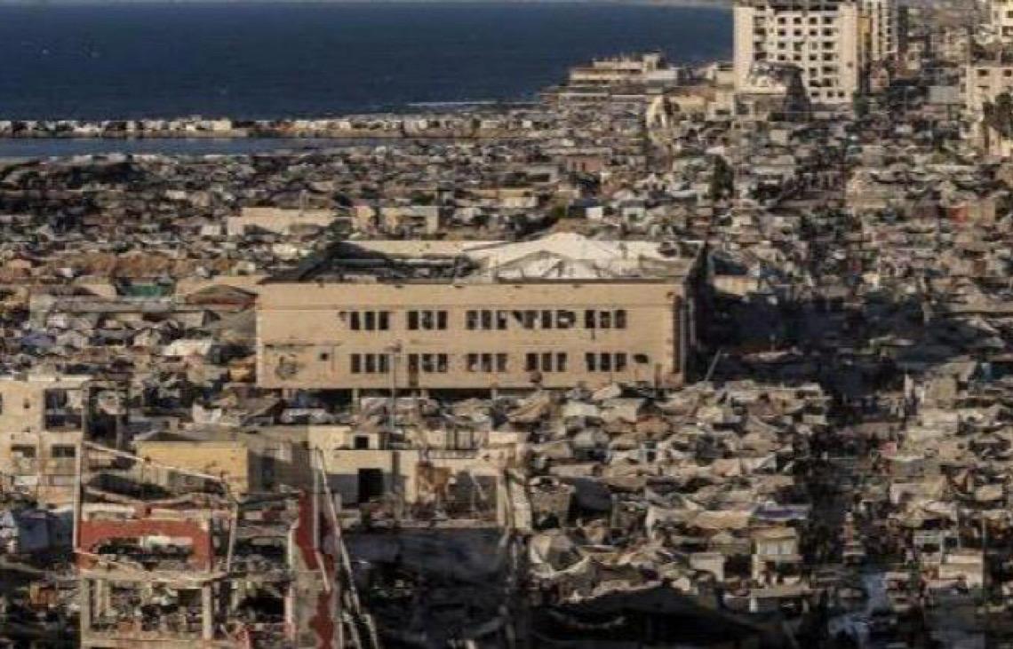Sem Binyamin Netanyahu, Donald Trump assina acordo de cessar-fogo em Gaza com líderes árabes no Egito