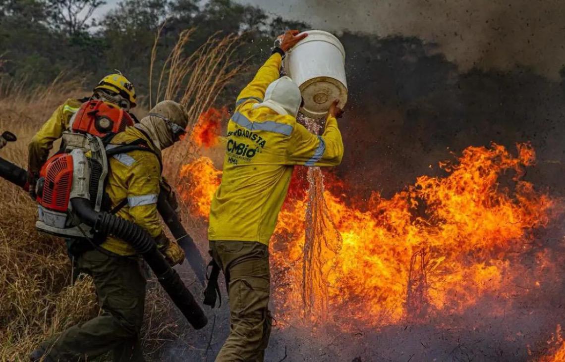 Brigadas controlam dois dos três incêndios na Chapada dos Veadeiros