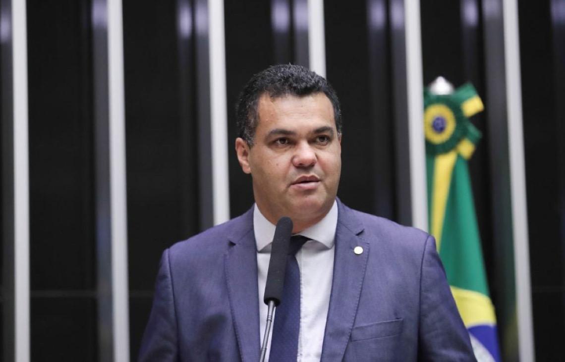 PF deflagra nova fase de operação sobre desvios em emendas e apreende celular de deputado
