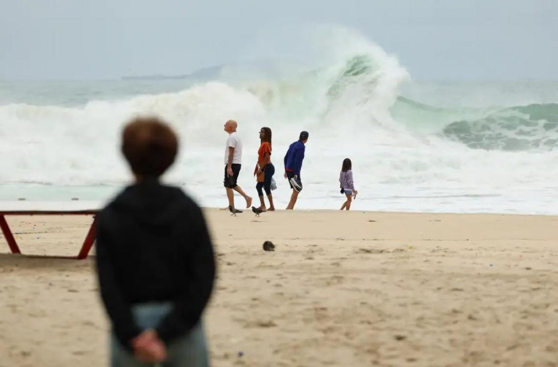 Rio de Janeiro lança Plano Verão para enfrentar mudança climática e calor extremo