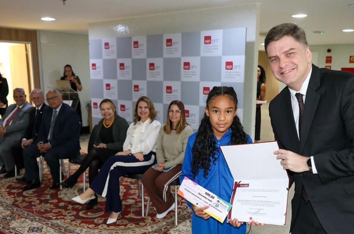 Alunos da Cidade Estrutural são premiados pelo Concurso “Minha Voz na Nova Lei” 