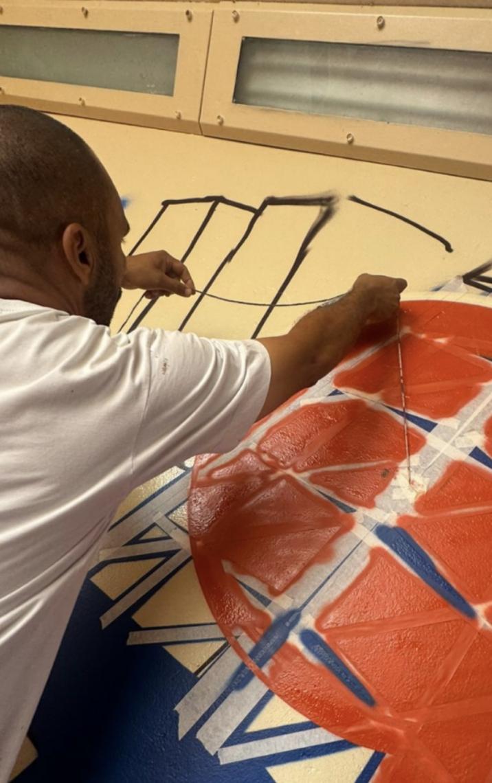 Grafite leva cor e dá vida às passagens subterrâneas do Plano Piloto