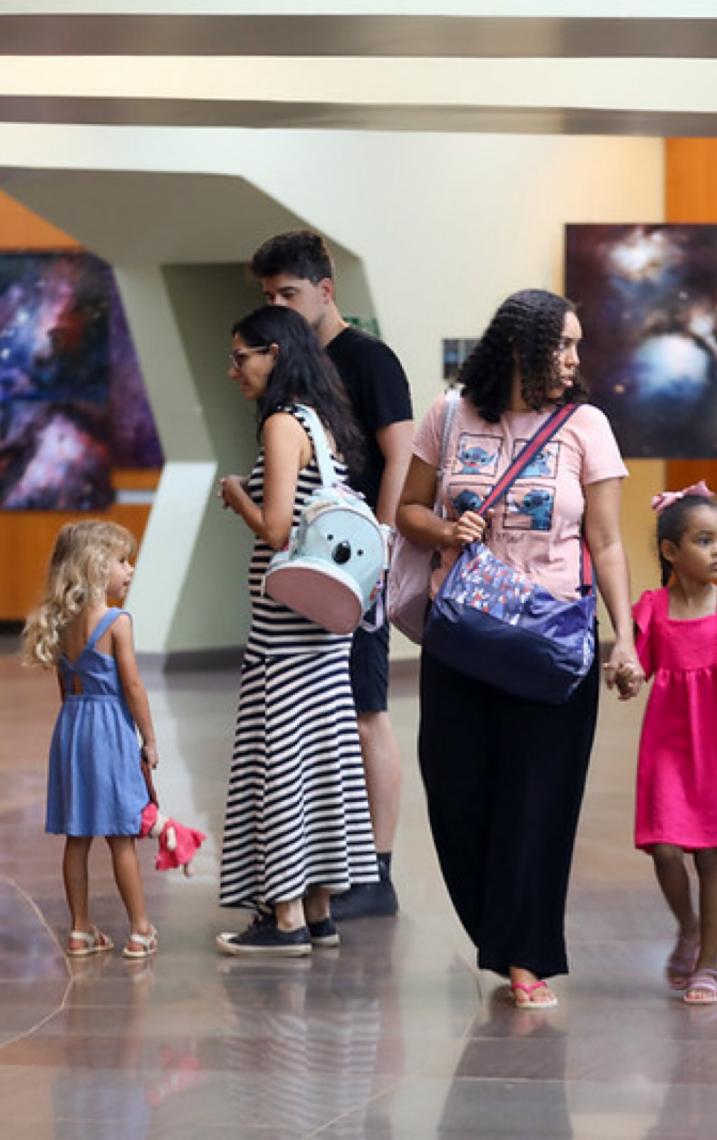 Projeto no Planetário leva o universo da inteligência artificial a estudantes do DF