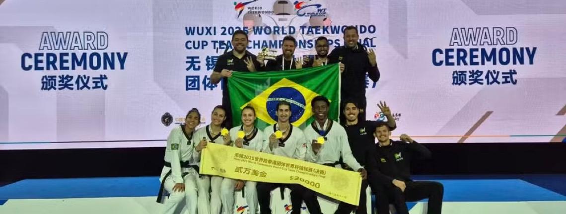 Brasil é tricampeão na Copa do Mundo por equipes de taekwondo na China