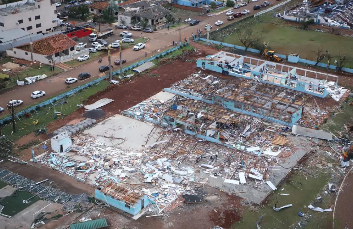 Lula presta solidariedade a vítimas de ciclone no Paraná, e governo vai reconhecer calamidade pública