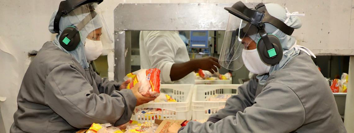 Árabes importam mais carne de frango do Brasil