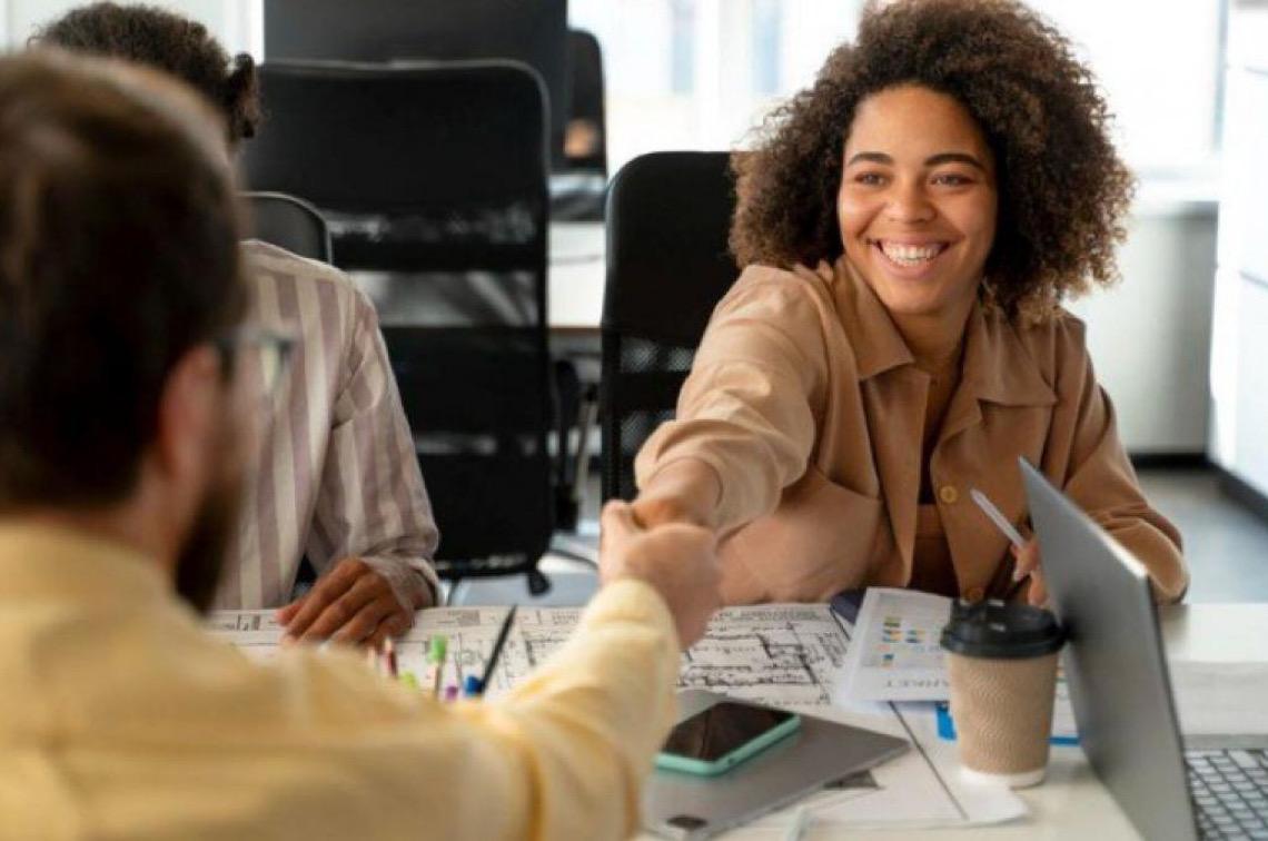 710 mil jovens aprendizes no mercado de trabalho no Brasil: Programa bate recorde