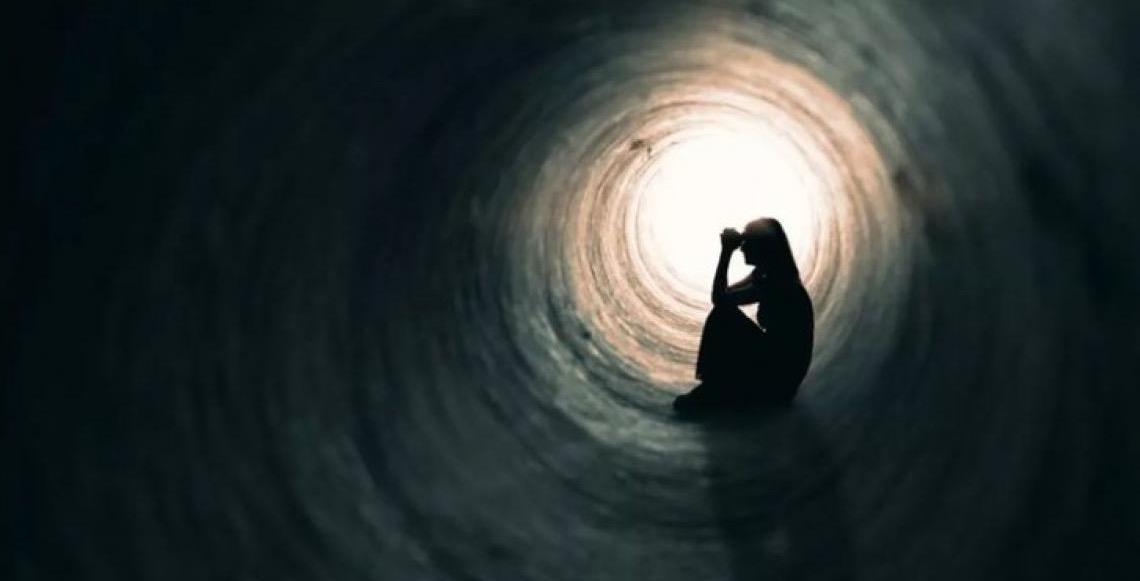 Estudo da Fiocruz avalia como um suicídio afeta a vida de quem morava junto