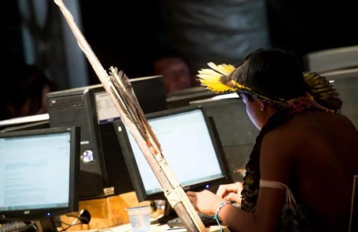 Desinformação e fake news sobre saúde chegam aos povos indígenas pela web