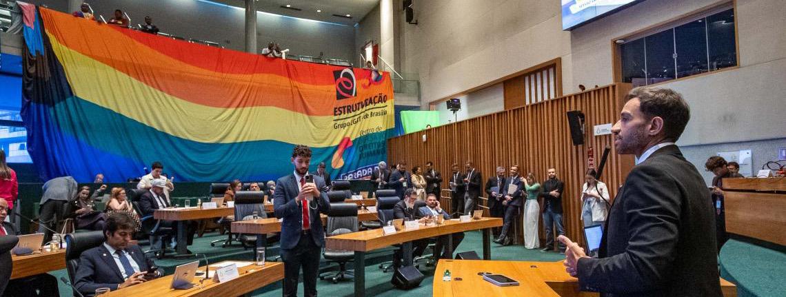 Câmara Legislativa do DF aprova criação do Conselho Distrital de Direitos de Pessoas LGBTI+