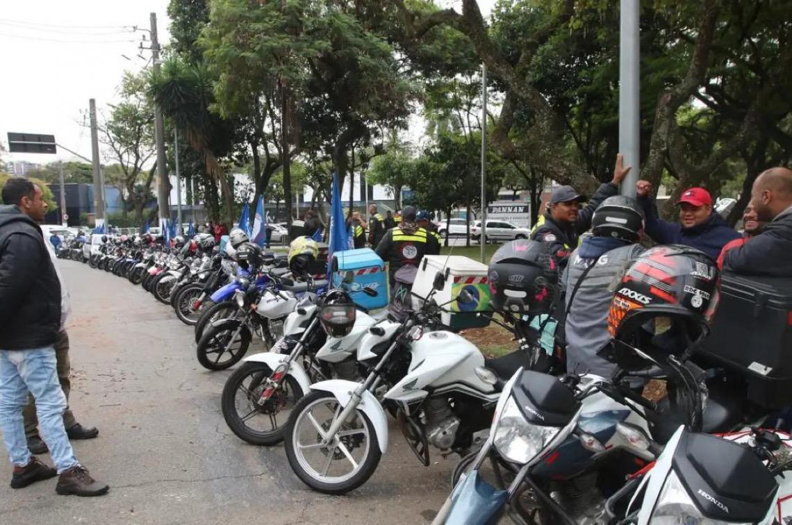 Governo cria grupo para debater direitos de entregadores por app