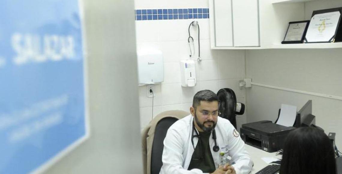 Médico de Família e Comunidade é o especialista do cuidado e parte fundamental na Atenção Primária à Saúde