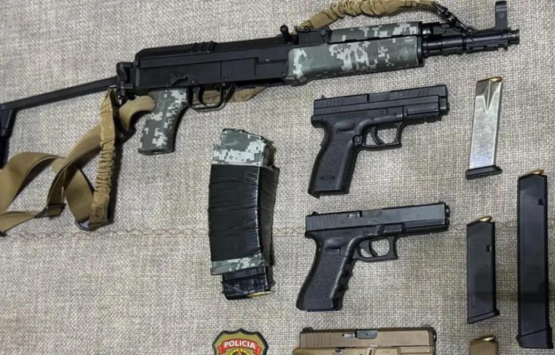 Flexibilização de armas em 2019 levou a desvio de pistolas para crime