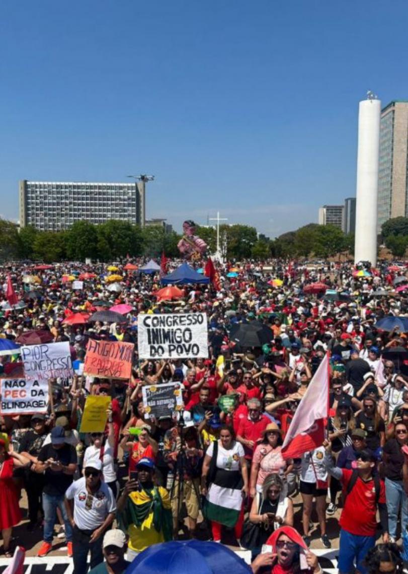 Nas ruas contra o PL da Dosimetria: Confira os locais das manifestações neste domingo em todo o país